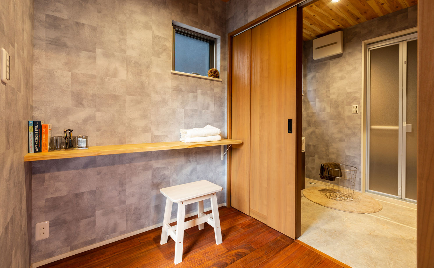 カステルホーム 【大津市×1960万円】暖炉の暖かさに包まれる平屋。琵琶湖を一望する別荘のような住まいの建築実例画像9