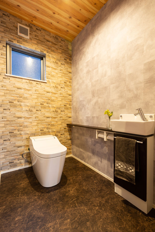 カステルホーム 【大津市×1960万円】暖炉の暖かさに包まれる平屋。琵琶湖を一望する別荘のような住まいの建築実例画像15