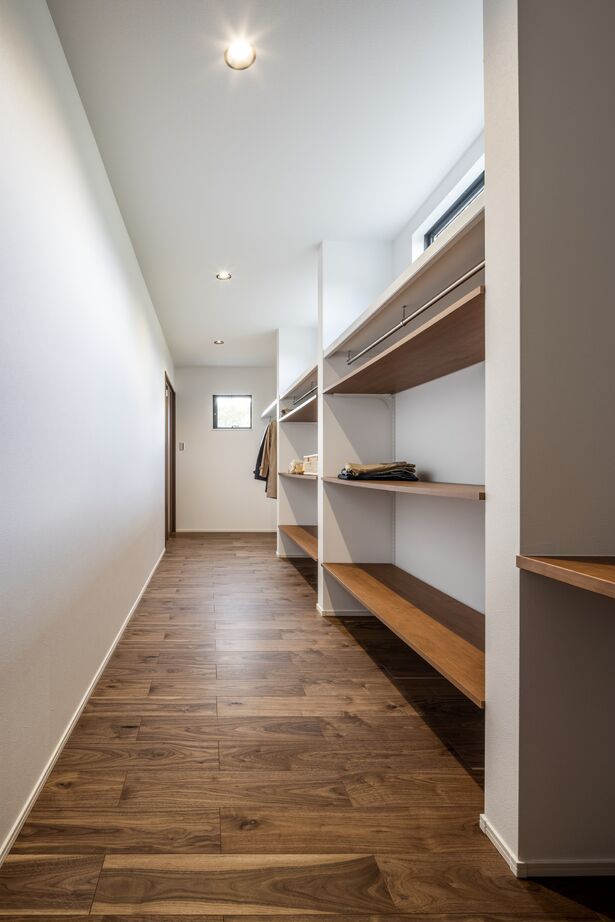 カステルホーム 【長浜市×1851万円】在宅ワークがはかどる郊外暮らし。広々インナーテラスが室内外を緩やかに繋ぐ平屋の家の建築実例画像12