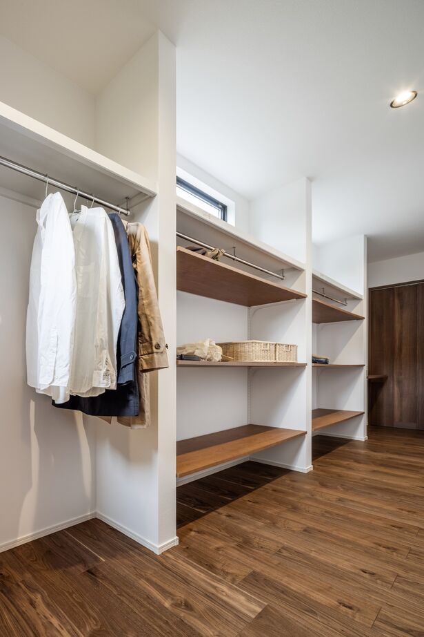 カステルホーム 【長浜市×1851万円】在宅ワークがはかどる郊外暮らし。広々インナーテラスが室内外を緩やかに繋ぐ平屋の家の建築実例画像13