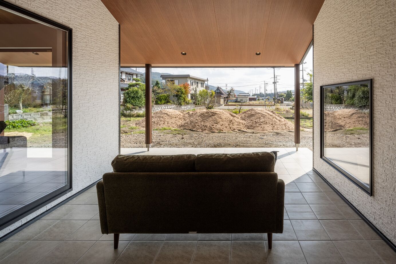 カステルホーム 【長浜市×1851万円】在宅ワークがはかどる郊外暮らし。広々インナーテラスが室内外を緩やかに繋ぐ平屋の家の建築実例画像17