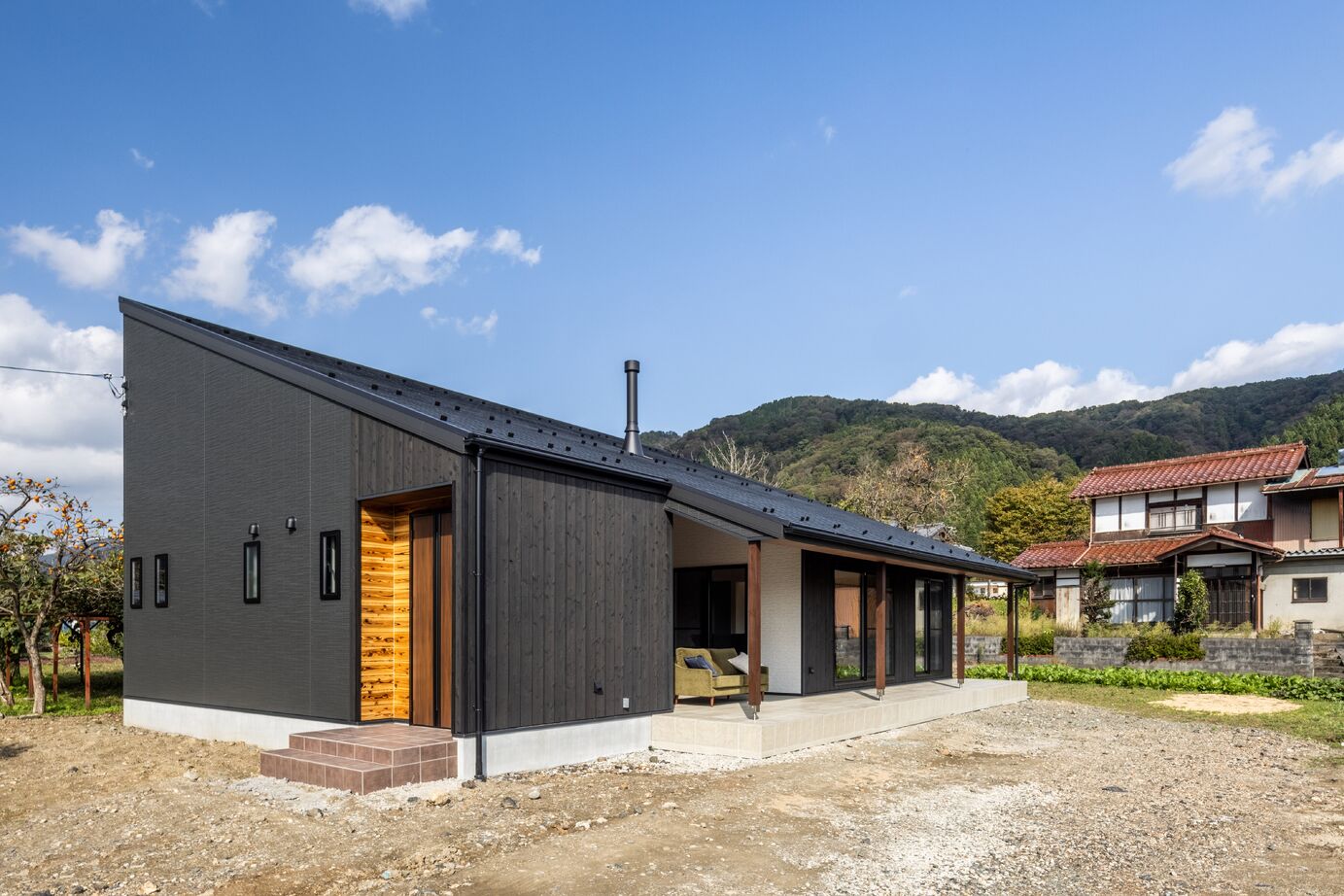 カステルホーム 【長浜市×1851万円】在宅ワークがはかどる郊外暮らし。広々インナーテラスが室内外を緩やかに繋ぐ平屋の家の建築実例画像20