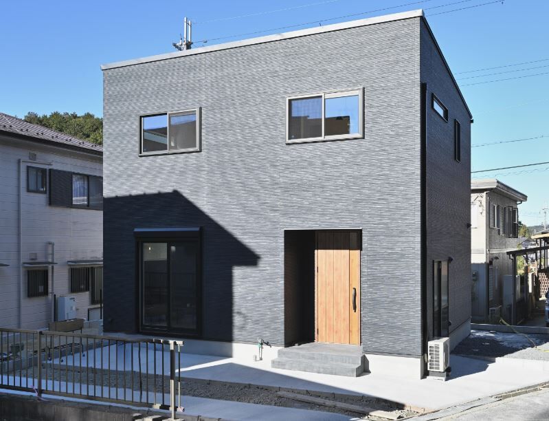 カステルホーム 【1000万円台×収納力】外部収納のあるコンパクトながら暮らしやすい家の建築実例画像2