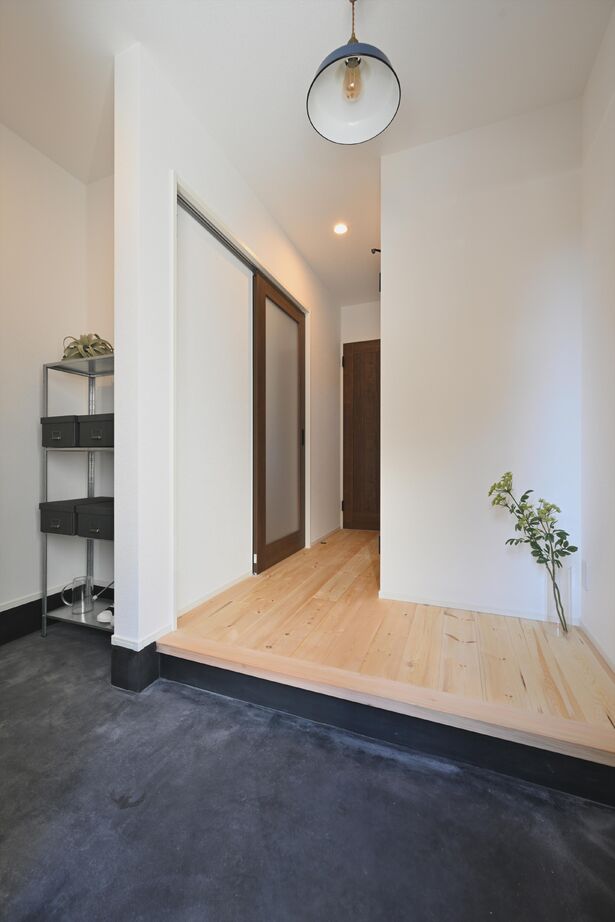 カステルホーム 【1000万円台×収納力】外部収納のあるコンパクトながら暮らしやすい家の建築実例画像6