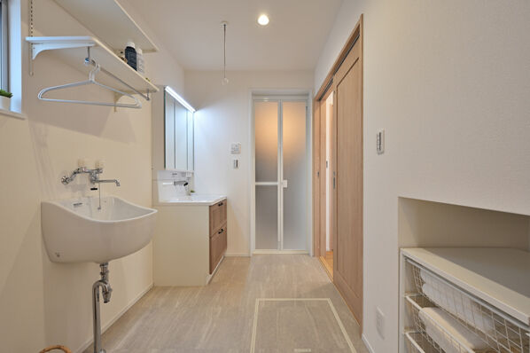 カステルホーム 【1850万円×近江八幡市×収納充実】主婦に嬉しい家事動線に特化した間取りで楽しく子育てできる家の建築実例画像7