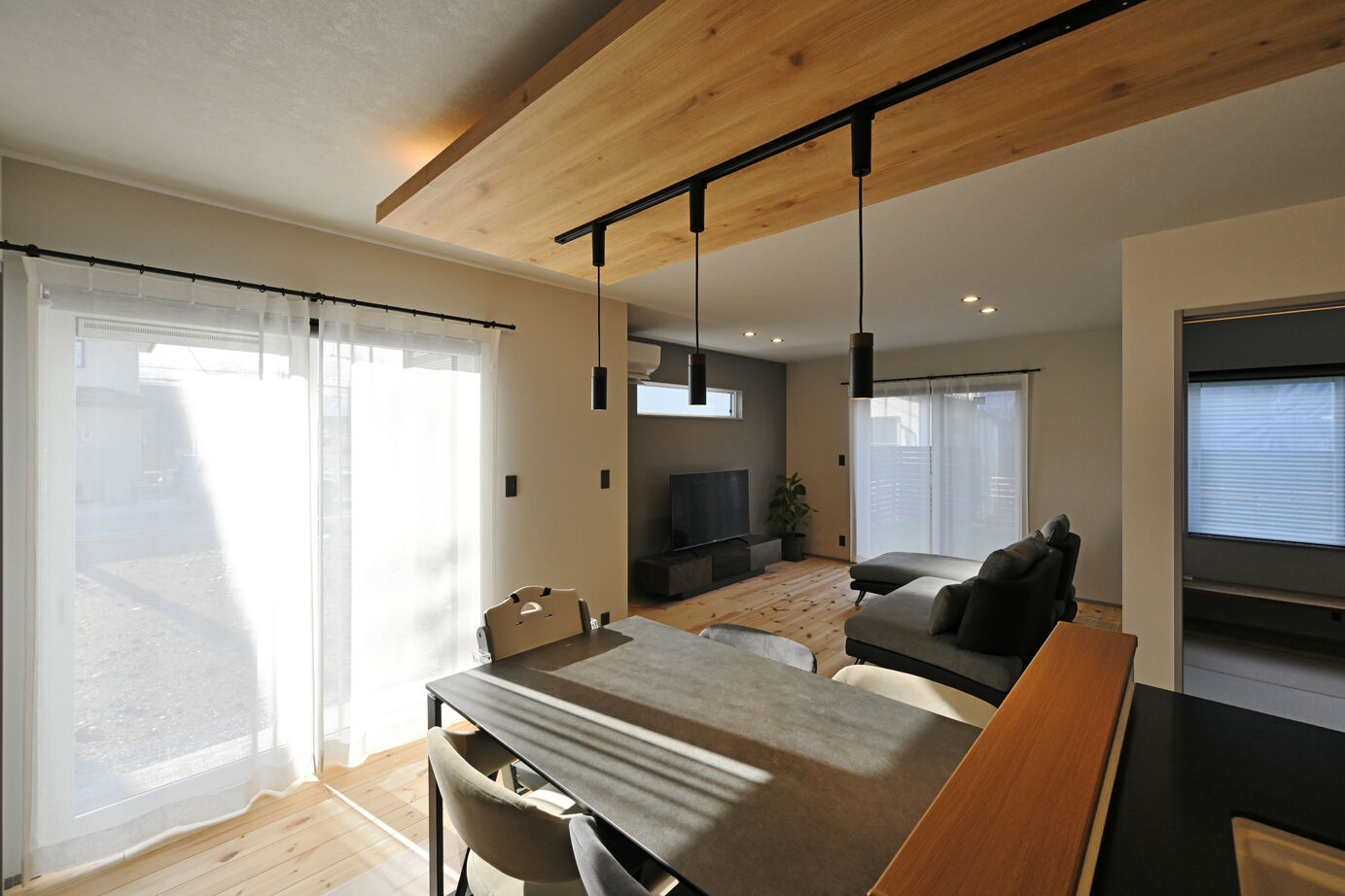 カステルホーム 【回遊動線×子育てしやすい】回遊動線と家族が快適に暮らせる家の建築実例画像6