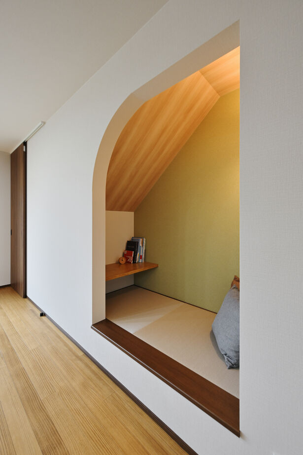 カステルホーム 家族がいい距離感で集う家。適材適所収納たっぷりな家族ロッカーで暮らしも家事もラク＆快適の建築実例画像5