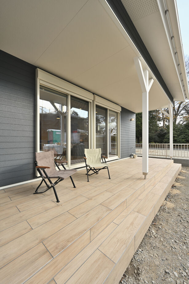 カステルホーム 【収納充実×1950万円】落ち着いたネイビーのカリフォルニアスタイルの家の建築実例画像8