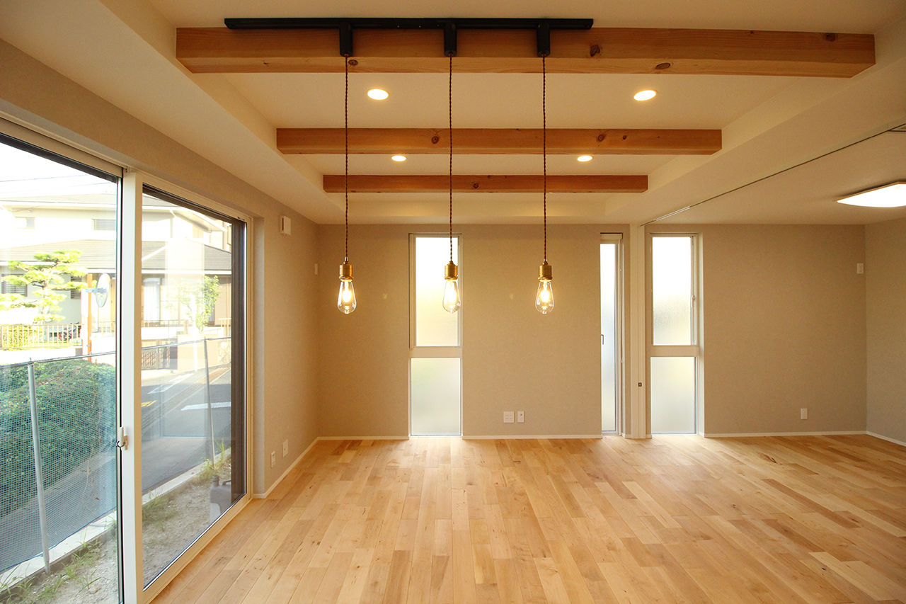 EASTYLE HOME（イースタイルホーム） 【1000万円台×自然素材×間取り図】ガルバの外観にカバ桜の無垢フローリング。質は高めてコストを抑えた家の建築実例画像5