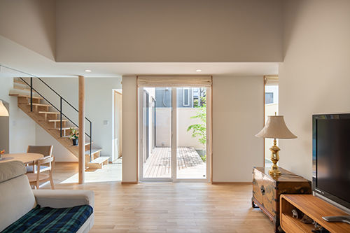 マドリヤアーキテクツ一級建築士事務所 【2200万円/中庭/ほぼ平屋】夢をかなえた、中庭のあるほぼ平屋づくりの家の建築実例画像4