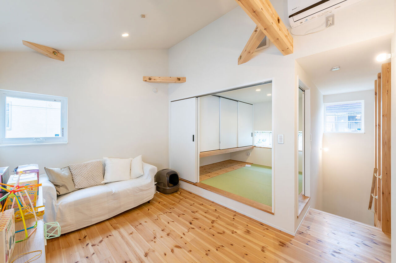 マドリヤアーキテクツ一級建築士事務所 難しい立地も設計の工夫で克服。デザインクオリティと絶妙なコストバランスも見どころの建築実例画像9