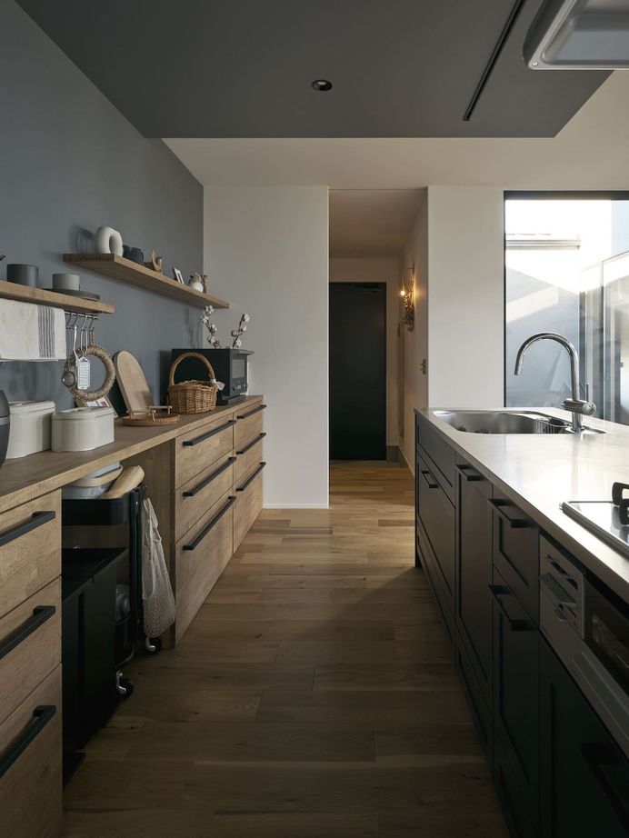 建築工房 【1500万円～/奈良県/28坪/間取り有】吹き抜けと窓が眺望を暮らしの中に、2つの庭が内と外を繋ぐ家の建築実例画像7