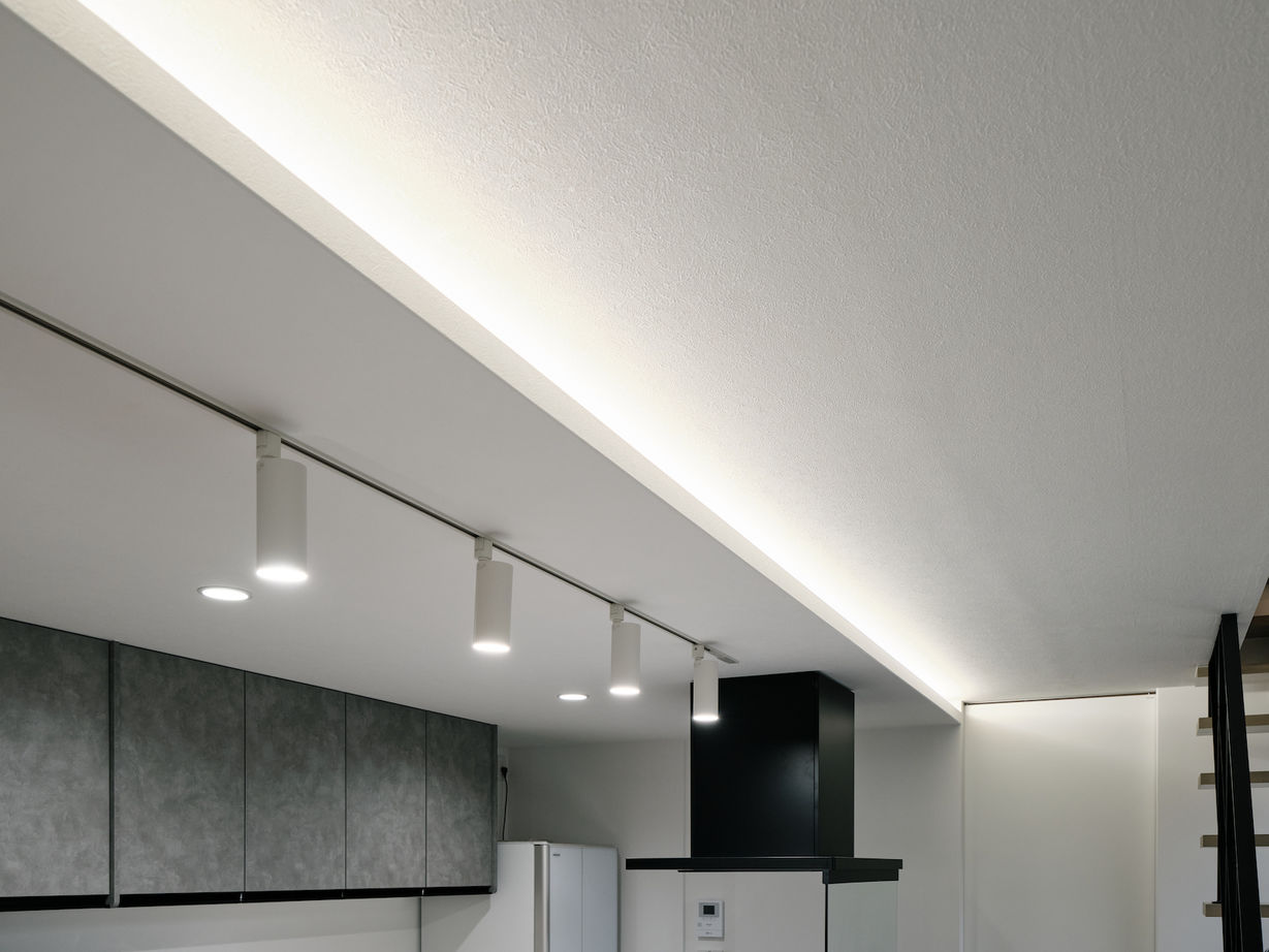 建築工房 【1500万円～/大阪府/30坪】設計のアイデアが広がりを演出。中庭を囲む空間が叶える、光の中で暮らす家の建築実例画像7