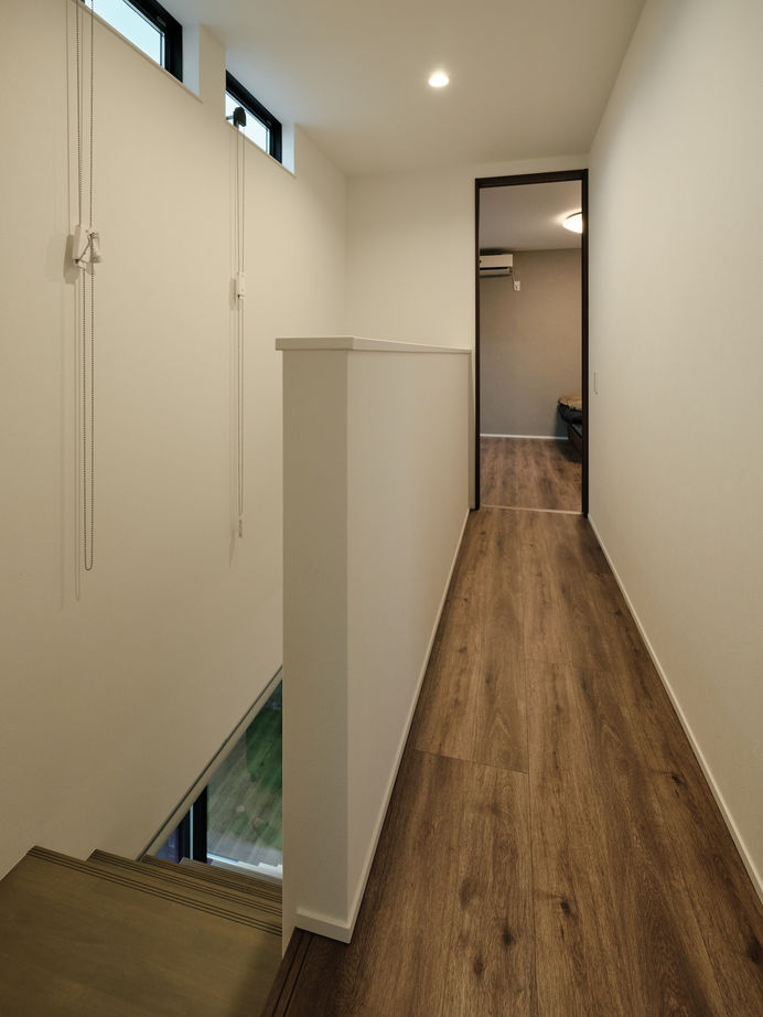 建築工房 【1500万円～/大阪府/30坪】設計のアイデアが広がりを演出。中庭を囲む空間が叶える、光の中で暮らす家の建築実例画像11