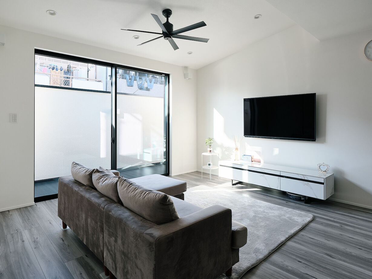 建築工房 【1000万円台/大阪府/32坪】構造の工夫で、26坪の土地でも広々。中庭代わりのバルコニーが魅力の2階LDKの家の建築実例画像3