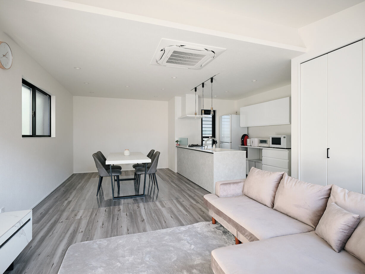 建築工房 【1000万円台/大阪府/32坪】構造の工夫で、26坪の土地でも広々。中庭代わりのバルコニーが魅力の2階LDKの家の建築実例画像4