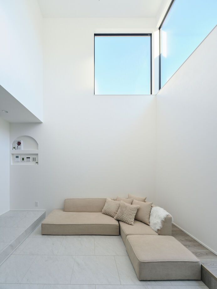 建築工房 【大阪府】ナチュラルとモダンを絶妙にミックス。吹き抜け＆アイランドキッチンの開放的な家の建築実例画像7