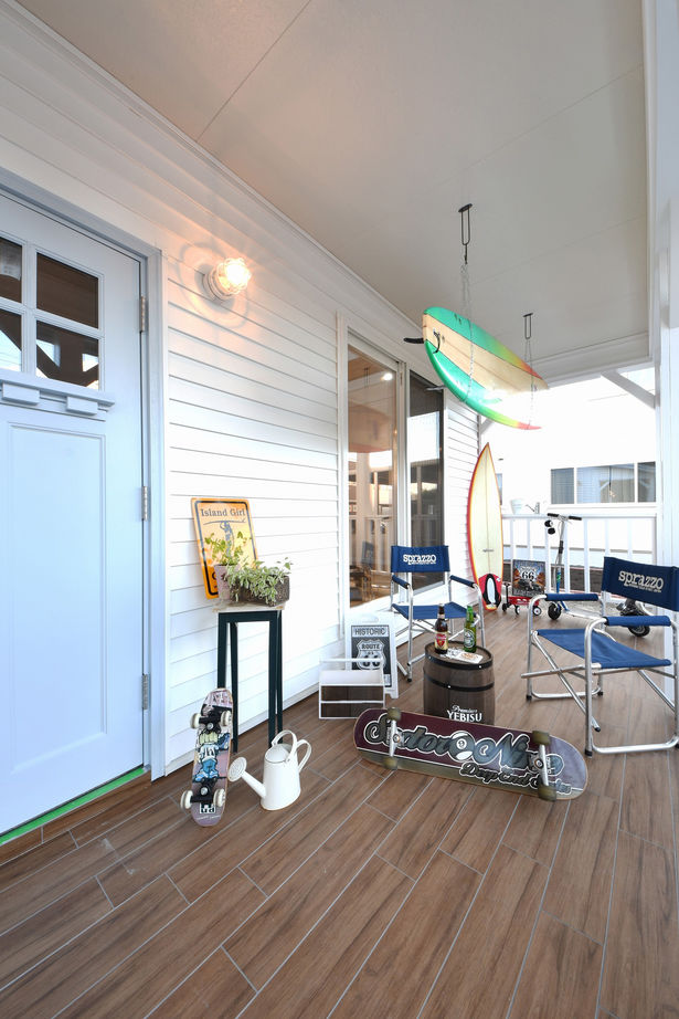 セルコホーム札幌南・札幌中央 【輸入住宅/カリフォルニアスタイル/ヘリンボーン】タイルテラスが印象的なサーファーズハウスの建築実例画像3