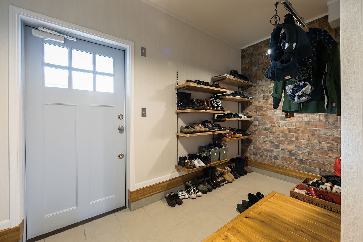 セルコホーム札幌南・札幌中央 【輸入住宅/カリフォルニアスタイル/ヘリンボーン】タイルテラスが印象的なサーファーズハウスの建築実例画像4