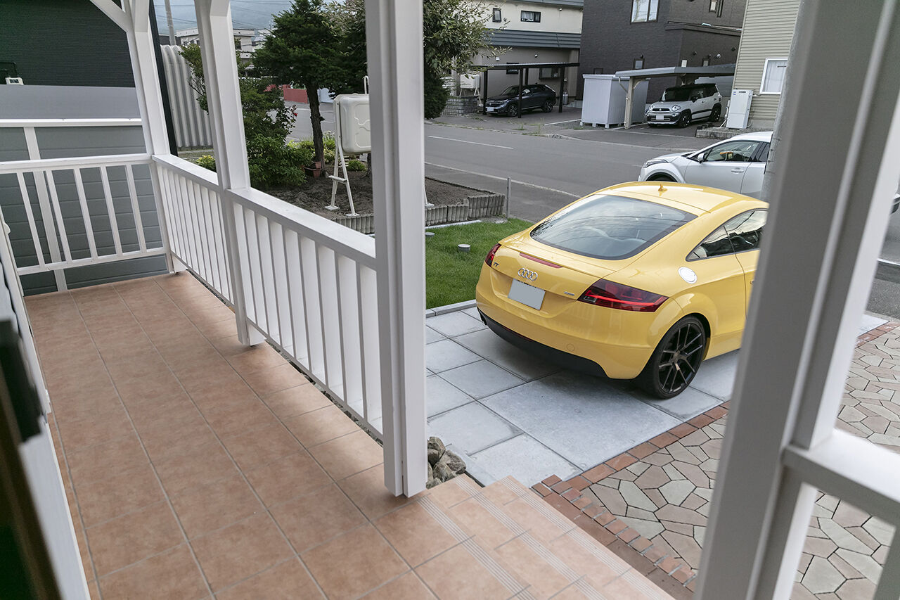 セルコホーム札幌南・札幌中央 【輸入住宅/3000万円台/札幌市/ビルトインガレージ】愛車と共に暮らす、西海岸テイストのガレージハウスの建築実例画像9