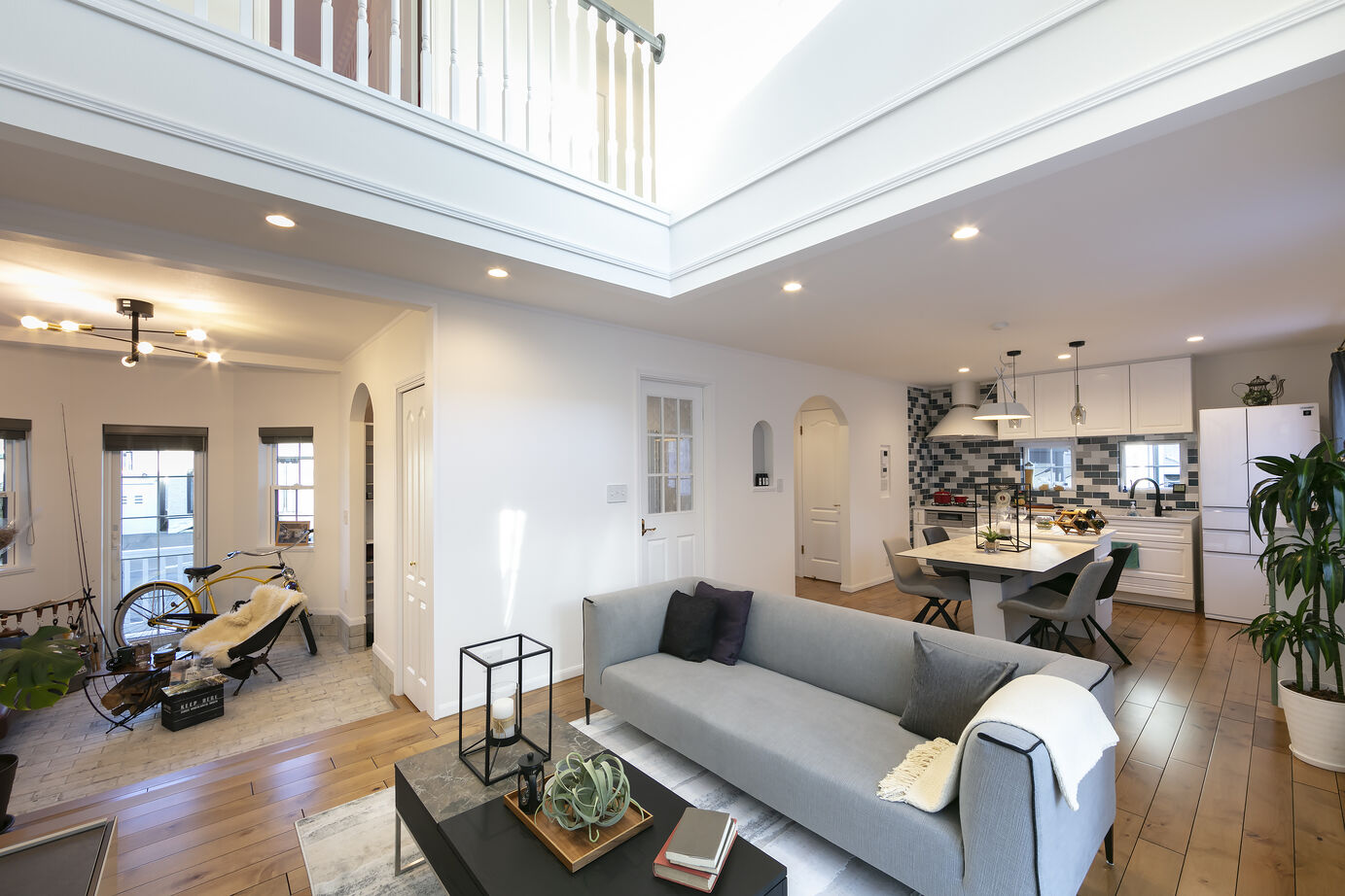 セルコホーム札幌南・札幌中央 【札幌市】土間のある北米デザインの家。伝統的な外観に道行く人も注目の建築実例画像2