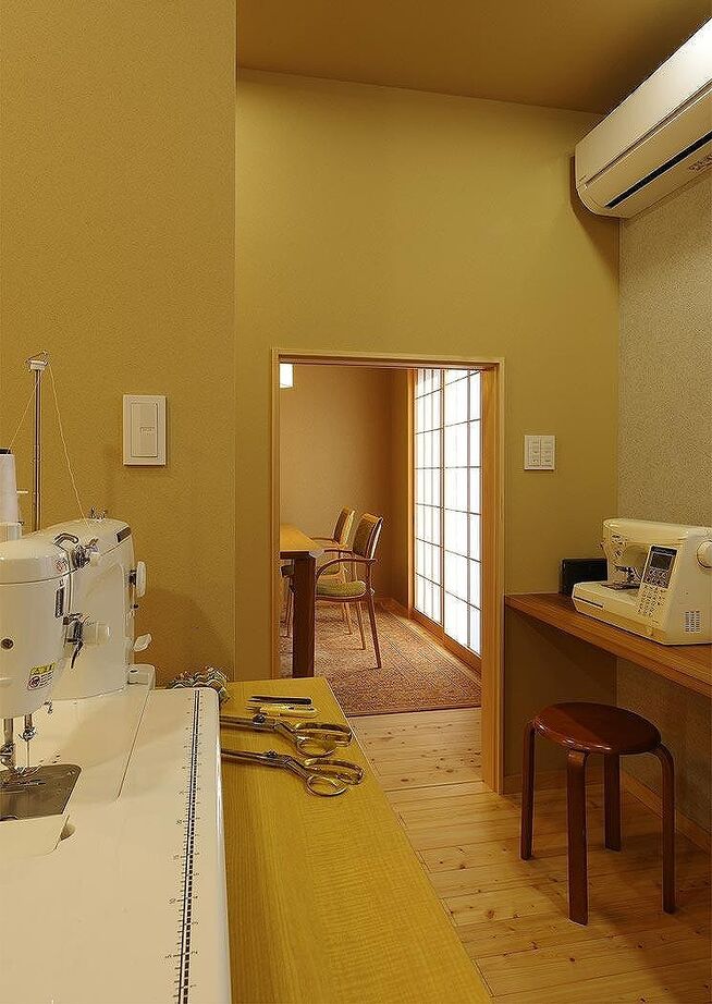 菊池建設 【30坪台／平屋／アトリエ】伊豆高原の別荘地に建つ和瓦葺き切妻屋根の平屋の建築実例画像8