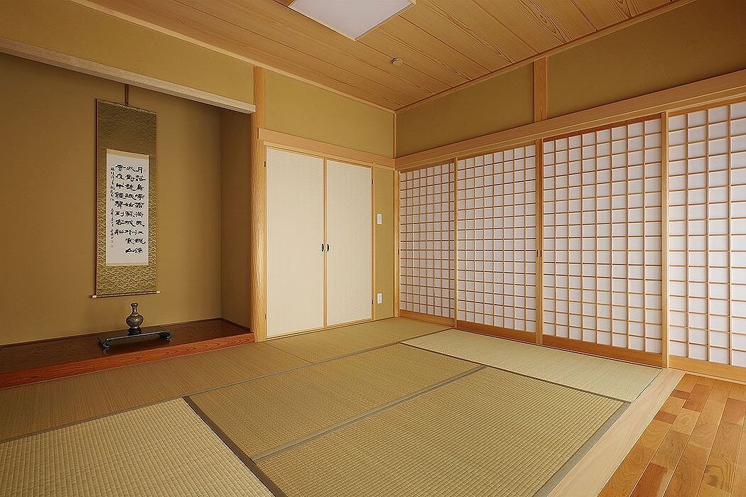 菊池建設 【20坪台／L字型／平屋】連続する霧除け庇。いぶし和瓦葺きの端正な切妻屋根の平屋の建築実例画像9