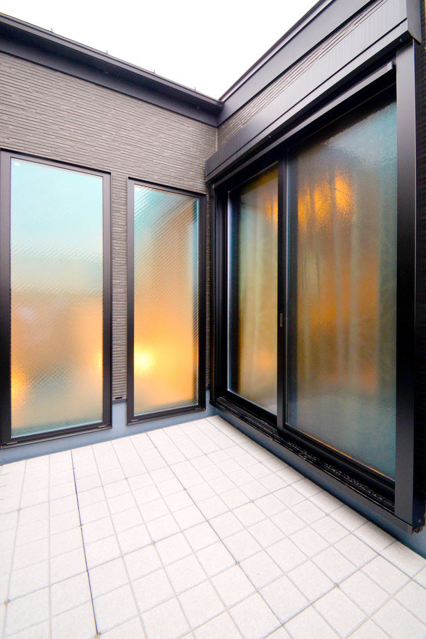 和光ホームズ 注文事業部 【大阪市/狭小/3階建て】LDKは21畳！光の通り道をつくり、隅々まで自然光が行き渡る家の建築実例画像9