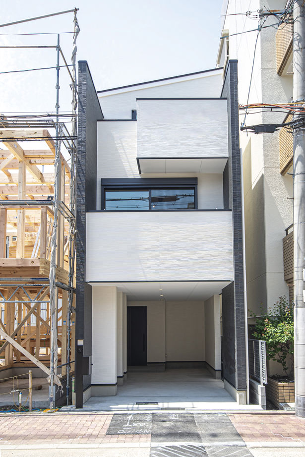 和光ホームズ 注文事業部 【大阪市/狭小/3階建て】土地約18坪でもゆったり４LDKプラスインナーガレージも！の建築実例画像2