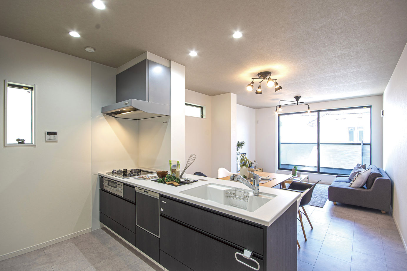 和光ホームズ 注文事業部 【大阪市/狭小/3階建て】土地約18坪でもゆったり４LDKプラスインナーガレージも！の建築実例画像4