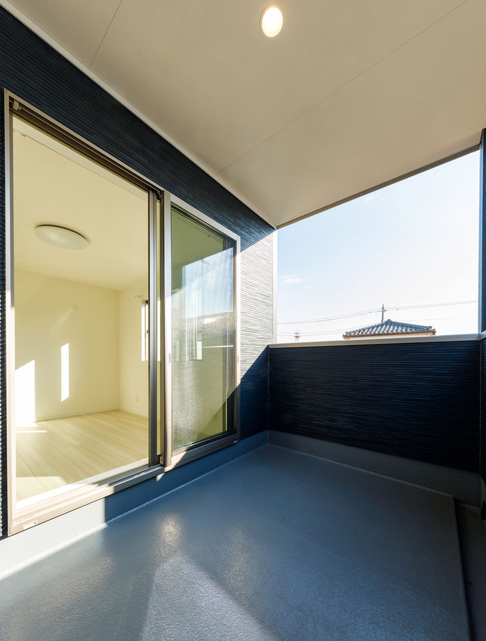 Rico Life. 久喜店 【1098万円│25坪│間取り図あり】白を基調とした明るい空間で家族団らん！省エネ住宅で家計負担を軽減の建築実例画像8