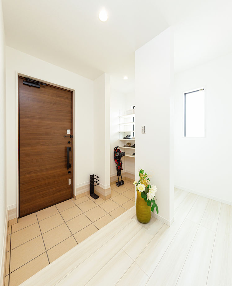 Rico Life. 久喜店 【平屋/1000万円台/27.8坪/間取り図】“ちょうどいいサイズ”のモダンな平屋。収納充実で暮らしやすくの建築実例画像2