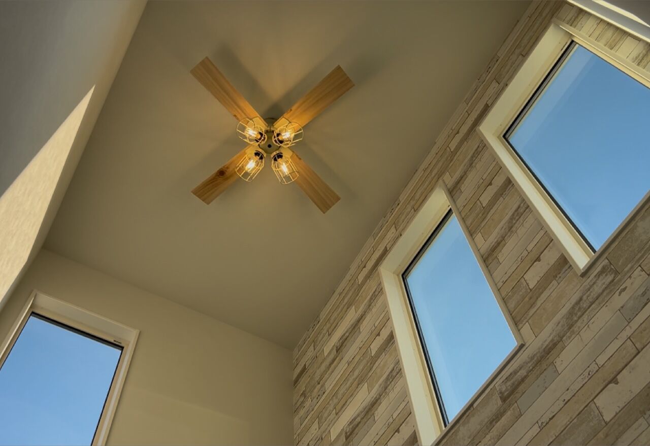 Rico Life. 久喜店 【2000万円｜34坪｜間取り図あり】「広くて明るいリビングがほしい」を実現したカリフォルニアスタイルの家の建築実例画像3