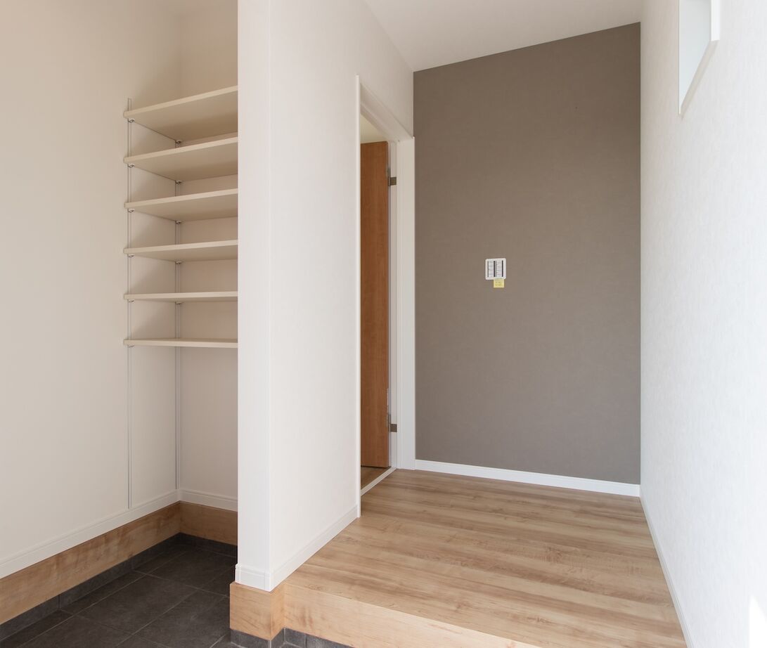 Rico Life. 久喜店 【1300万円｜約31坪｜間取り図あり】土地購入から予算内で実現した太陽光発電搭載のオール電化住宅の建築実例画像8