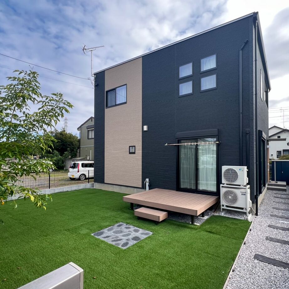 Rico Life. 久喜店 【1300万円｜約31坪｜間取り図あり】土地購入から予算内で実現した太陽光発電搭載のオール電化住宅の建築実例画像9