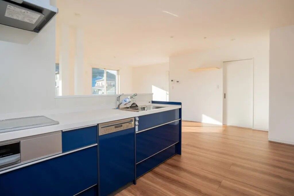 Rico Life. 久喜店 【35坪台｜平屋｜間取り図あり】快適な平屋暮らしが叶うモダンな住まい。納得のコストで広々LDKを実現の建築実例画像6