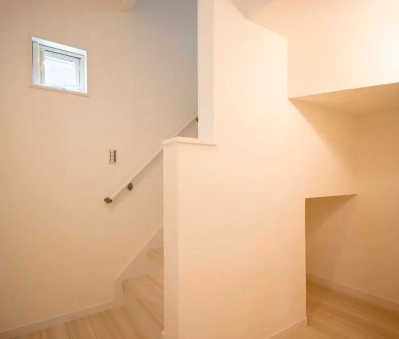 Rico Life. 久喜店 【31坪台｜ペットとの暮らし｜間取り図あり】インナーバルコニーが魅力的！猫への愛情が詰まった住まいの建築実例画像9