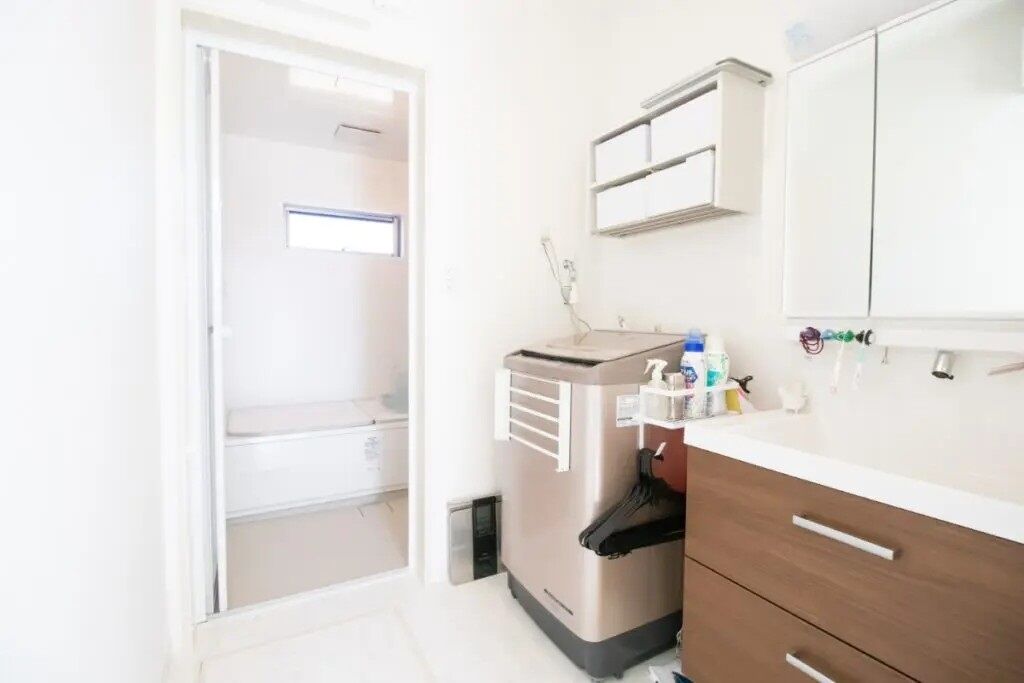 Rico Life. 久喜店 【24坪｜平屋｜間取り図あり】「セカンドライフは広くて明るい住まいで」開放感に満ちた勾配天井の平屋住宅の建築実例画像5