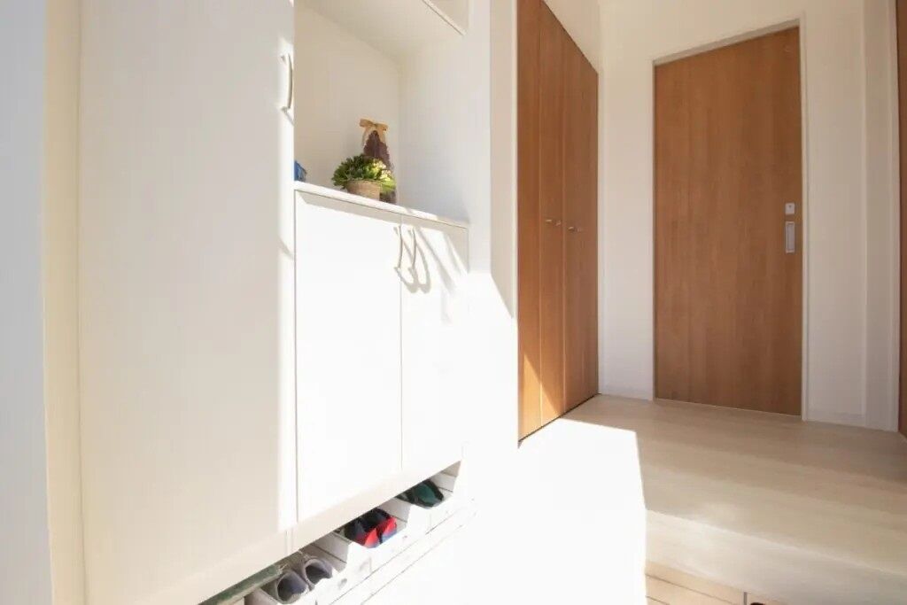 Rico Life. 久喜店 【24坪｜平屋｜間取り図あり】「セカンドライフは広くて明るい住まいで」開放感に満ちた勾配天井の平屋住宅の建築実例画像6