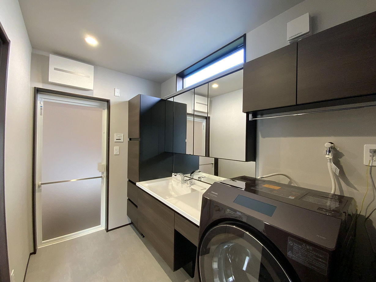 【神奈川の家づくり】セントラルホーム 【UA値0.58／座間市／ZEH】目線の抜けを意識して空間の広がりを実現。耐震性まで安心の家の建築実例画像5