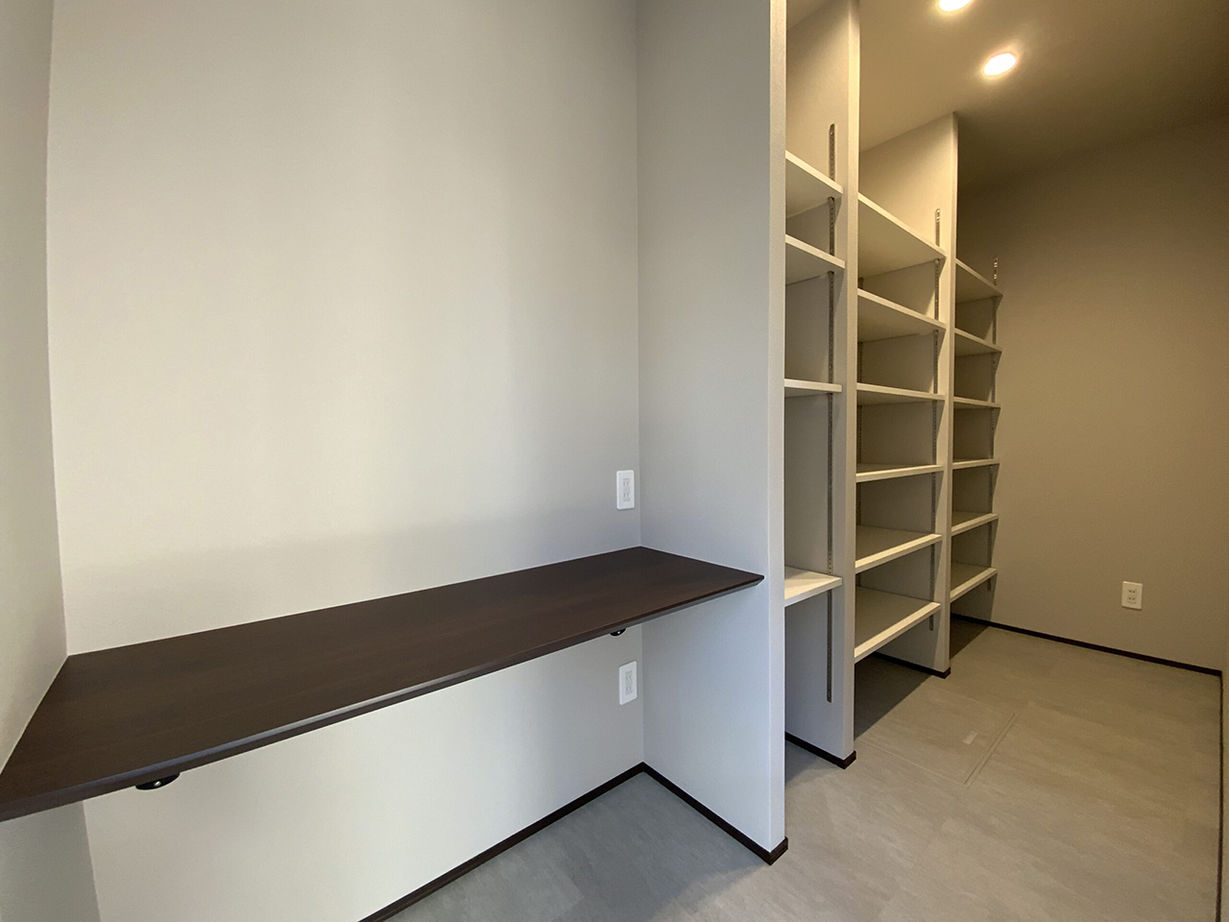 【神奈川の家づくり】セントラルホーム 【UA値0.58／座間市／ZEH】目線の抜けを意識して空間の広がりを実現。耐震性まで安心の家の建築実例画像6