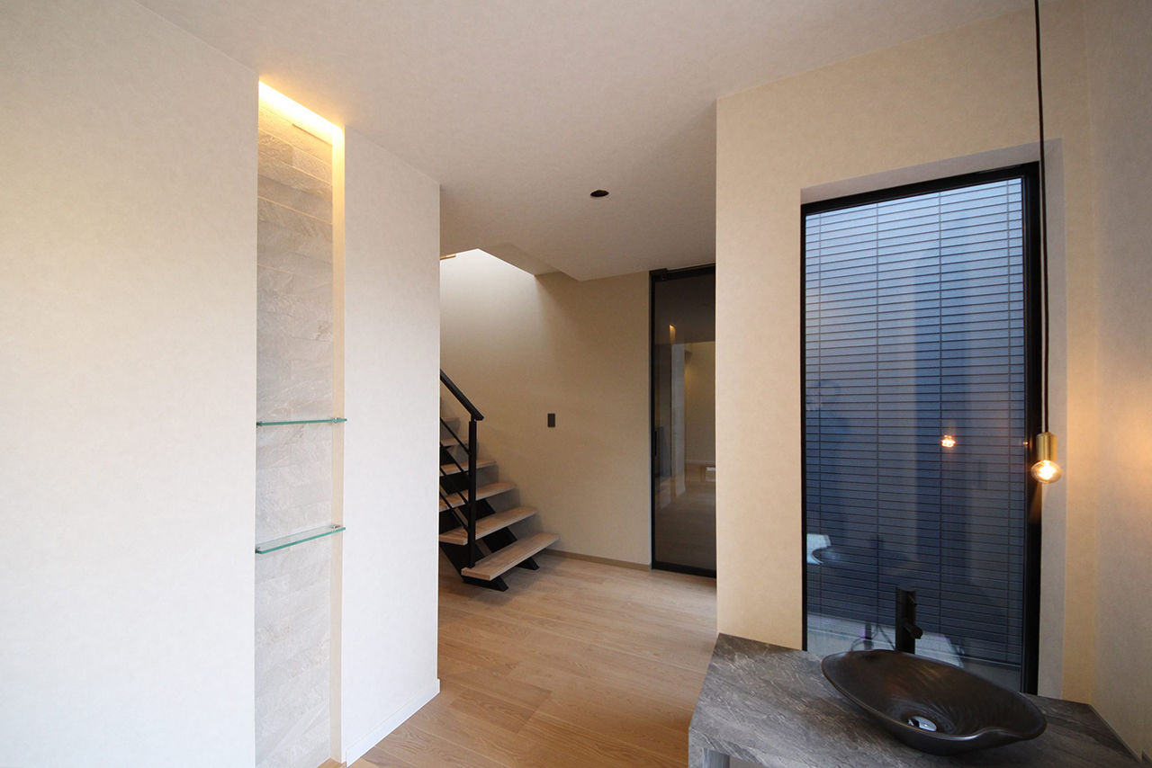 【神奈川の家づくり】セントラルホーム 【UA値0.35／相模原市／床暖房／ZEH】大空間も暖かい！性能まで妥協しないデザイン住宅の建築実例画像9