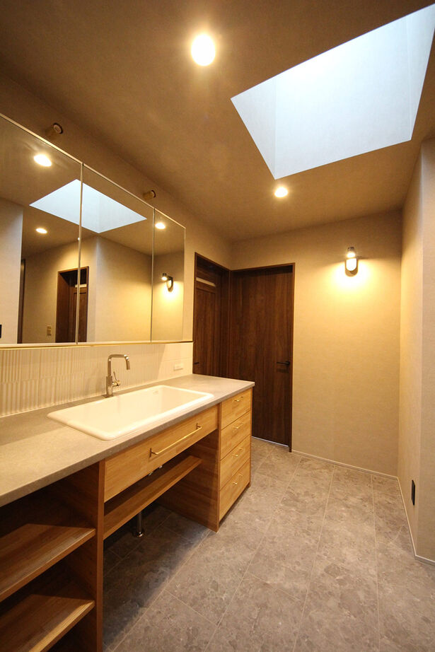 【神奈川の家づくり】セントラルホーム 【藤沢／薪ストーブ／ビルトインガレージ】プライバシーと開放感を両立。１年中心地よく暮らす２階LDKの家の建築実例画像8