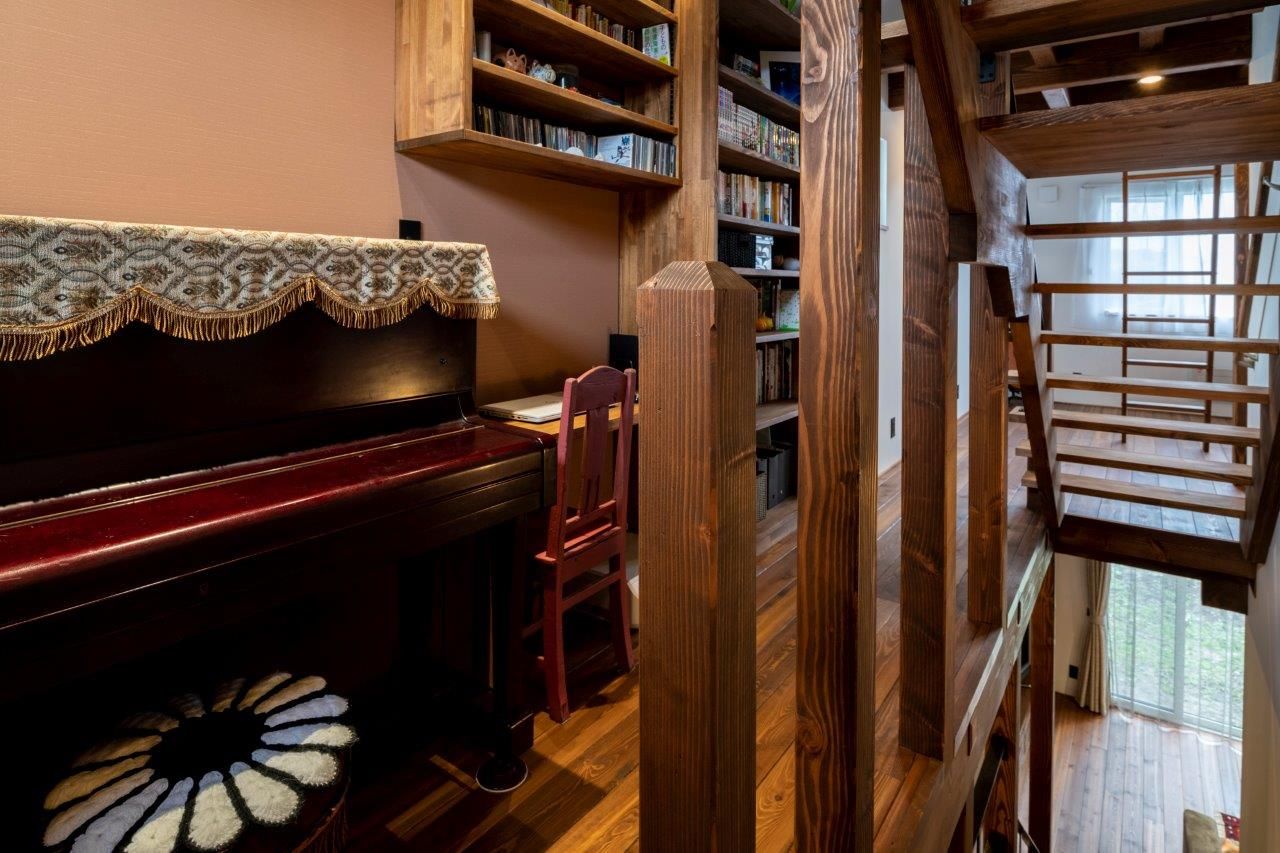 渡部製作所 【江別市/二世帯住宅/アウトドア】薪ストーブとレンガの温もりあったか家キャンプが楽しい家の建築実例画像5