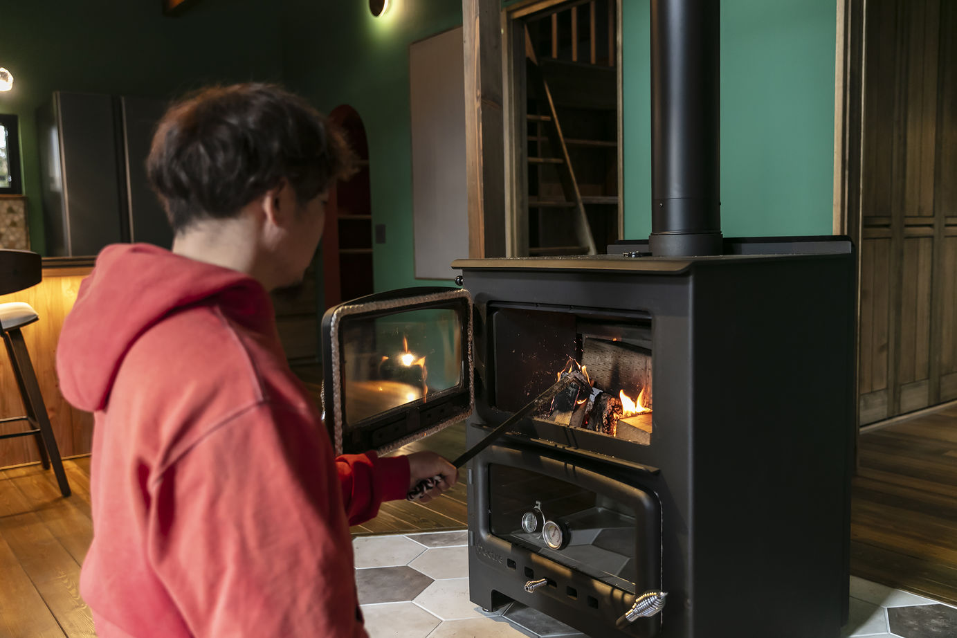 渡部製作所 【日高町/無垢材/平屋】日高町のおおらかな自然に抱かれた薪ストーブの暮らしの建築実例画像8