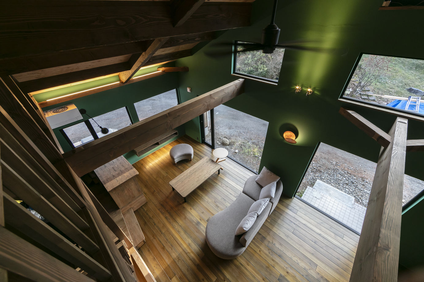 渡部製作所 【日高町/無垢材/平屋】日高町のおおらかな自然に抱かれた薪ストーブの暮らしの建築実例画像9