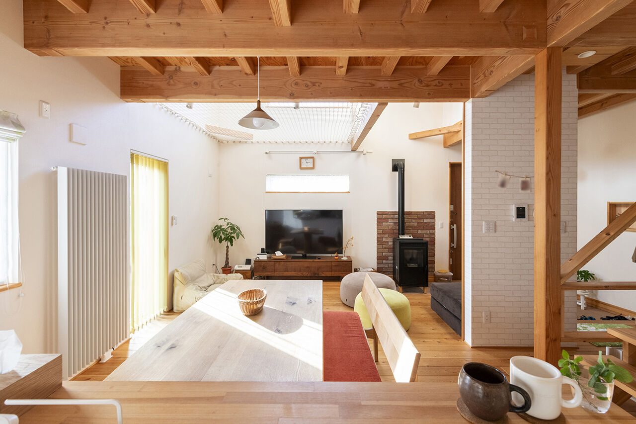 渡部製作所 【3000万円台/無垢材/ペレットストーブ】大好きな海を眺める毎日と仕掛け満載！アスレチックな楽しい家の建築実例画像4