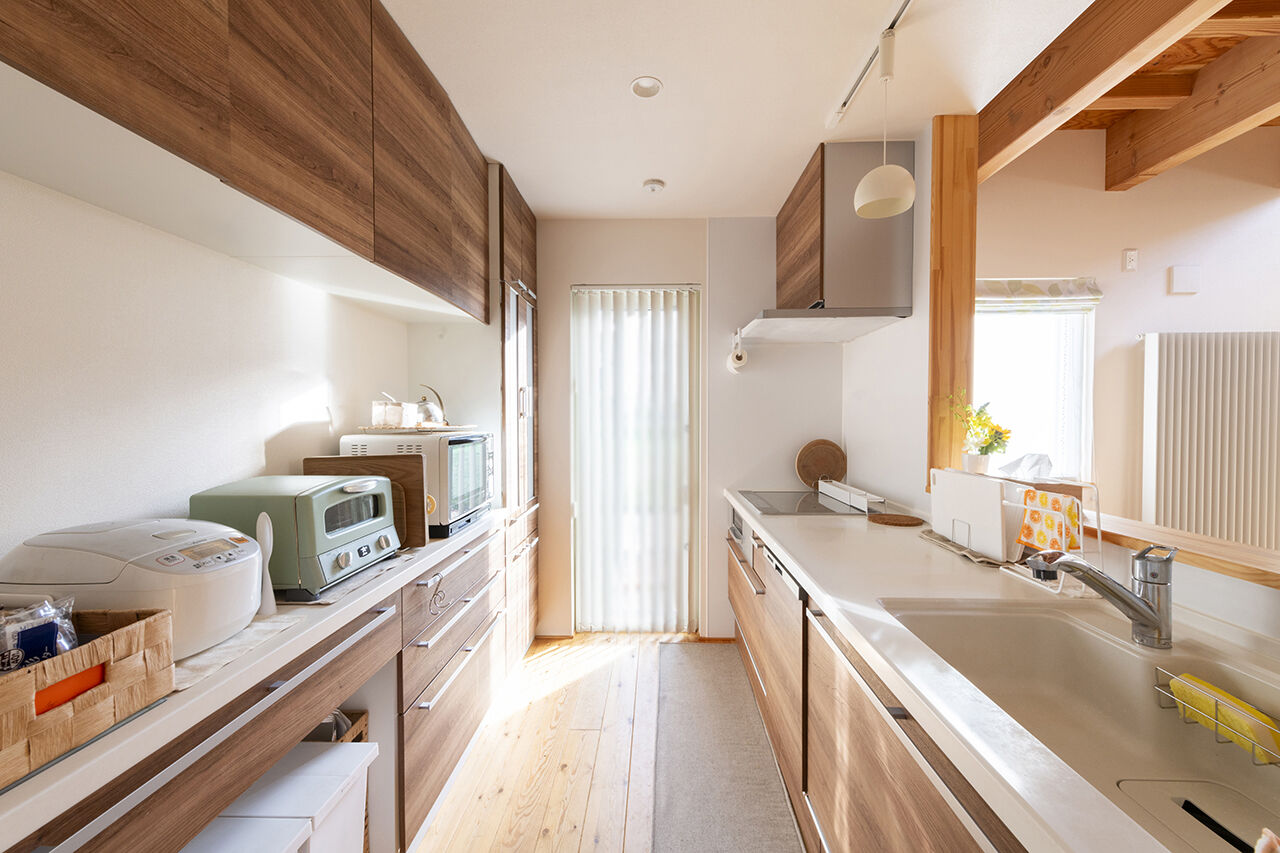 渡部製作所 【3000万円台/無垢材/ペレットストーブ】大好きな海を眺める毎日と仕掛け満載！アスレチックな楽しい家の建築実例画像5