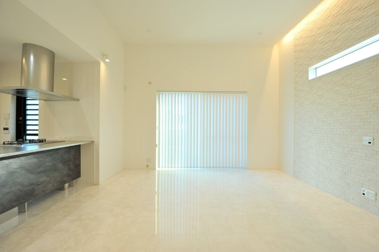 UK LIFE DESIGN 【1450万円/スキップフロア】大理石調タイルを敷き詰めたラグジュアリーな家の建築実例画像3