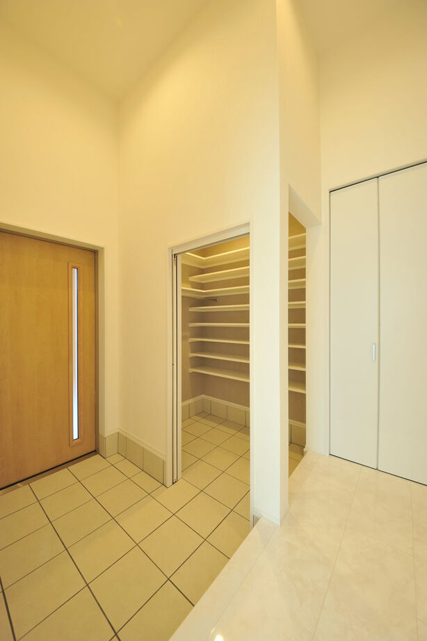 UK LIFE DESIGN 【1450万円/スキップフロア】大理石調タイルを敷き詰めたラグジュアリーな家の建築実例画像9